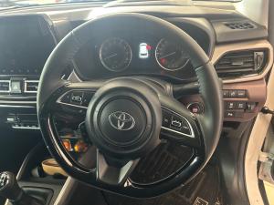 Toyota Starlet Cross 1.5 XR manual - Image 8