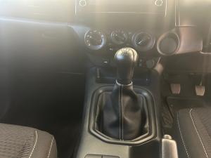 Toyota Hilux 2.4GD-6 Xtra cab Raider manual - Image 13