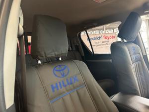 Toyota Hilux 2.4GD-6 double cab 4x4 Raider X manual - Image 15