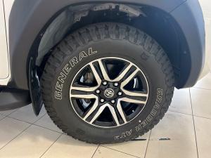 Toyota Hilux 2.4GD-6 double cab 4x4 Raider X manual - Image 17