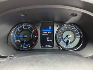 Toyota Hilux 2.8GD-6 double cab 4x4 Legend auto - Image 11