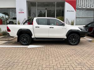 Toyota Hilux 2.8GD-6 double cab 4x4 Legend auto - Image 3