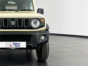 Suzuki Jimny 1.5 GLX automatic - Image 3