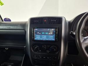 Suzuki Jimny 1.3 - Image 9