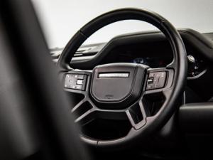 Land Rover Defender 90 P400 X-Dynamic HSE - Image 11