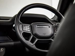 Land Rover Defender 90 P400 X-Dynamic HSE - Image 17
