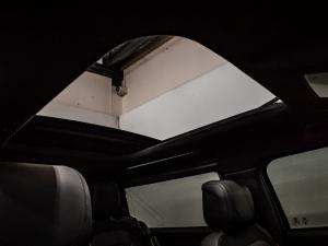 Land Rover Defender 90 P400 X-Dynamic HSE - Image 19