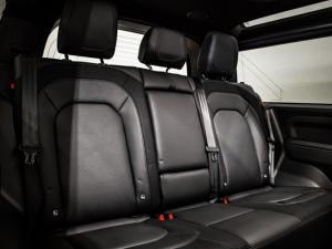 Land Rover Defender 90 P400 X-Dynamic HSE - Image 20