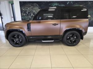 Land Rover Defender 90 P400 X-Dynamic HSE - Image 2