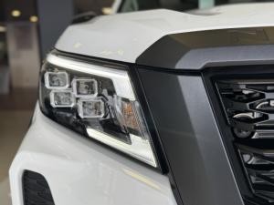 Nissan Navara 2.5DDTi double cab Pro-4X 4x4 - Image 10