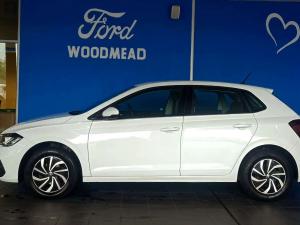 Volkswagen Polo hatch 1.0TSI Life manual - Image 4