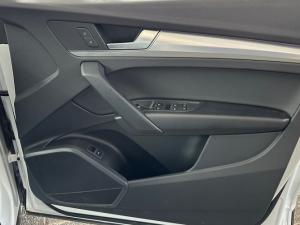 Audi Q5 40TDI quattro Advanced - Image 14