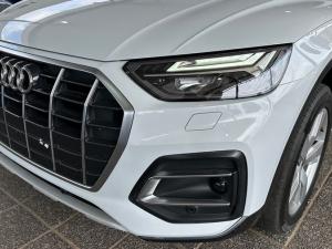 Audi Q5 40TDI quattro Advanced - Image 4
