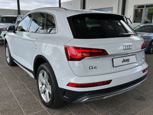 Audi Q5 40TDI quattro Advanced - Image 8