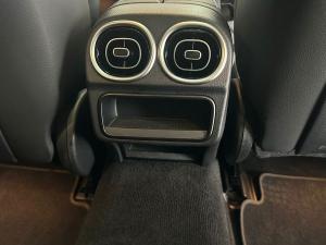 Mercedes-Benz C-Class C220d Avantgarde - Image 23