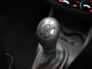 Nissan NP200 1.6i safety pack (aircon) - Image 11