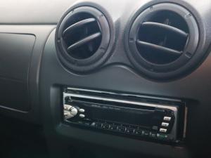 Nissan NP200 1.6i safety pack (aircon) - Image 13