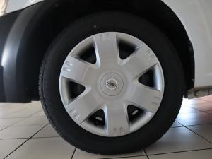 Nissan NP200 1.6i safety pack (aircon) - Image 18