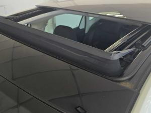 Volkswagen Polo hatch 1.0TSI Life manual - Image 14