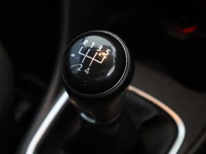 Volkswagen Polo hatch 1.2TSI Comfortline - Image 17