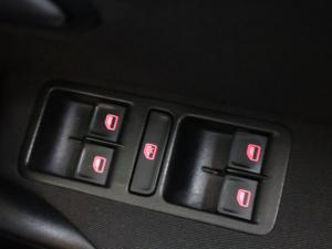 Volkswagen Polo hatch 1.2TSI Comfortline - Image 24