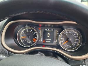 Jeep Cherokee 2.4L Longitude - Image 8