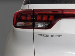 Hyundai Venue 1.0T Fluid auto - Image 16