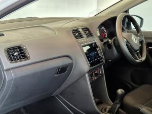 Volkswagen Polo Vivo hatch 1.4 - Image 14