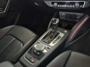Audi Q2 35TFSI Black Edition - Image 16
