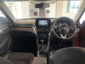 Toyota Urban Cruiser 1.5 XR manual - Image 14