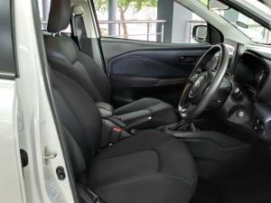 Toyota Starlet 1.5 XS auto - Image 10