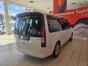 Hyundai Staria 2.2D Executive 11-seater - Image 2