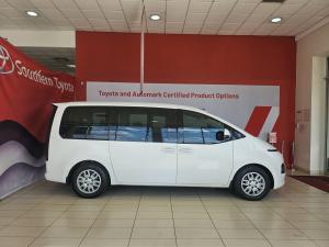 Hyundai Staria 2.2D Executive 11-seater - Image 3