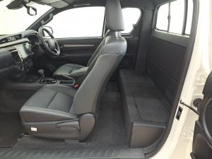 Toyota Hilux 2.8GD-6 Xtra cab Legend auto - Image 8