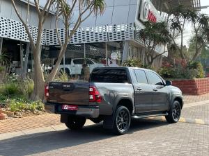 Toyota Hilux 2.8GD-6 48V double cab Legend - Image 2