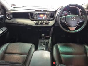 Toyota RAV4 2.0 GX auto - Image 6