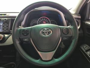 Toyota RAV4 2.0 GX auto - Image 8