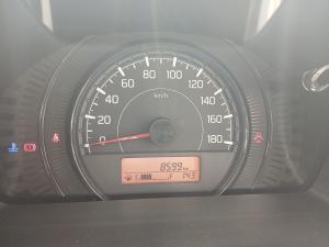 Toyota Vitz 1.0 - Image 11