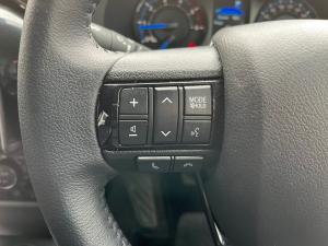 Toyota Hilux 2.8GD-6 double cab 4x4 Legend auto - Image 9