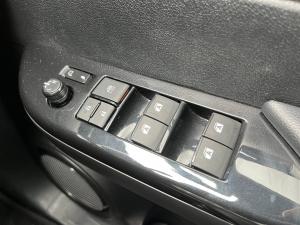 Toyota Hilux 2.8GD-6 double cab 4x4 Legend auto - Image 20