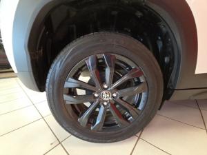 Toyota Starlet Cross 1.5Xs automatic - Image 9