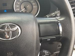 Toyota Hilux 2.4 GD-6 SRX 4X4 automaticD/C - Image 10