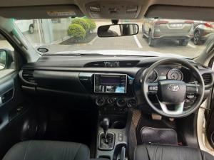 Toyota Hilux 2.4 GD-6 SRX 4X4 automaticD/C - Image 6