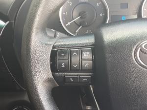 Toyota Hilux 2.4 GD-6 SRX 4X4 automaticD/C - Image 9