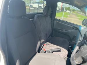 Isuzu D-MAX 250 HO Fleetside Safety S/C - Image 7