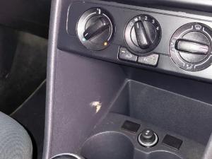 Volkswagen Polo Vivo 1.4 Trendline - Image 11