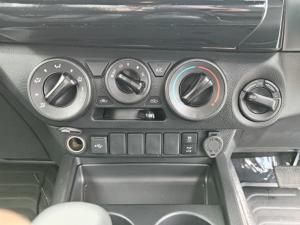 Toyota Hilux 2.8 GD-6 RB Legend 55 4X4 automaticE/CAB - Image 13