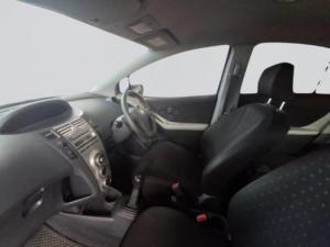 Toyota Yaris T35Dr - Image 3