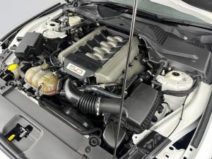 Ford Mustang 5.0 GT automatic - Image 19