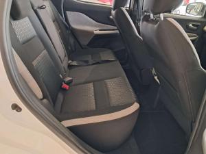Nissan Magnite 1.0T Acenta CVT - Image 11